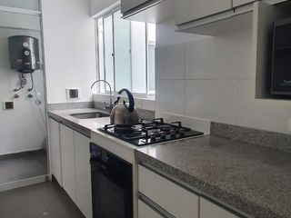 Foto 5 de ALQUILO MODERNO DEPARTAMENTO AMOBLADO. IDEAL HOME OFFICE. MIRAFLORES