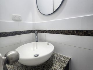 Foto 7 de ALQUILO MODERNO DEPARTAMENTO AMOBLADO. IDEAL HOME OFFICE. MIRAFLORES