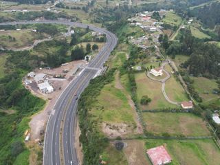 Foto 18 de Venta de 10.277M2 en la vía Principal, carretera Panamericana, Vía a Pintag  9 9 9 0 1 0 2 3 2