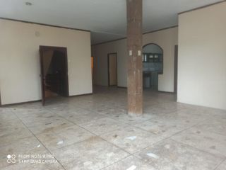 Foto 5 de casa rentera de venta en manta Los Esteros