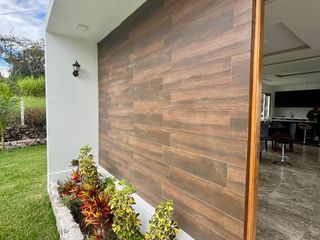 Foto 21 de MODERNA CASA VACACIONAL, Sector Yunguilla C1353
