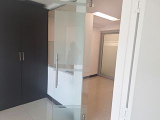 Foto 7 de Oficina en Puerto Seco, cerca al aeropuerto Olaya Herrera, Medellín