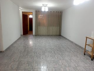Foto 1 de VENDO AMPLIO DEPARTAMENTO EN EL CORAZON DE LOS OLIVOS