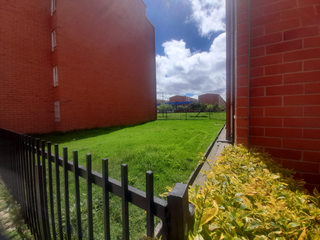 Foto 2 de Venta de apartamento en el conjunto Las Margaritas 1, barrio Las Margaritas, kennedy.