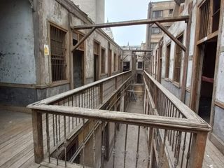 Foto 1 de VENDO LOCAL COMO TERRENO EN EL CENTRO HISTORICO