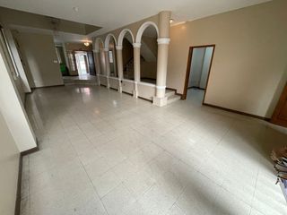 Foto 6 de En venta casa de 4 dormitorios en kennedy norte atrás del world trade center