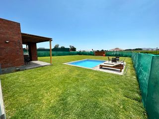 Foto 5 de Casa De Campo Quilmana Cañete Piscina parrilla