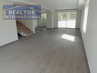 Foto 3 de Venta de casa en Pinllo del cantón Ambato
