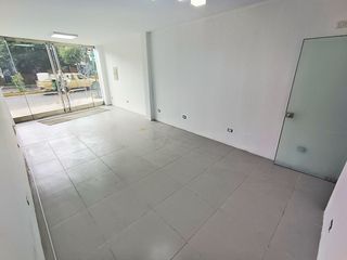 Foto 6 de Local Comercial en Alquiler en Esquina de Av Cutervo