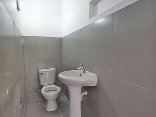 Foto 9 de Local Comercial en Alquiler en Esquina de Av Cutervo