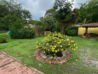 Foto 5 de SE VENDE HERMOSA CASA CAMPESTRE  CERCA AL AEROPUERTO VANGUARDIA VILLAVICENCIO