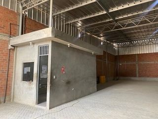 Foto 4 de AMPLIO  LOCAL EN ALQUILER O ALMACÉN     -   ZONA INDUSTRIAL-PIURA