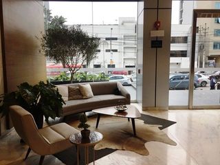 Foto 1 de AMPLIA OFICINA CON ESPECTACULAR VISTA, EN PLENO CORAZON DEL CENTRO FINANCIERO DE SAN ISIDRO