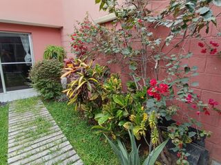 Amplia Casa con Jardin Venta Surco