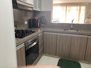 SE VENDE APARTAMENTO EN GRAN GRANADA