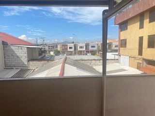 Foto 9 de Casa en venta 2 departamentos, sector Cuatro Esquinas Ricaurte