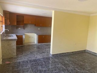 Foto 8 de Casa en venta 2 departamentos, sector Cuatro Esquinas Ricaurte
