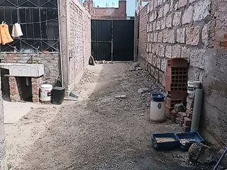 Foto 8 de SE Vende Casa con Terreno de 172 m² a Una Cuadra de La Av 53 de Cerro Colorado. EL EDEN CERRO COLORADO