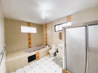 Foto 8 de Casa en Venta en Garzota