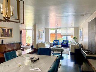 En Venta: Remodelada y Moderna Casa con Piscina en Aurora, distrito Humboldt