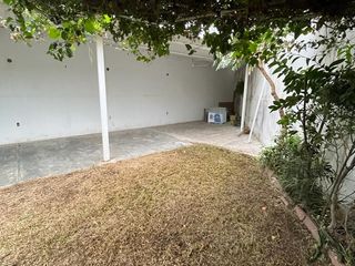 Foto 17 de ¡¡SE VENDE CASA FRENTE A PARQUE Y EN ESQUINA EN LA ENSENADA!!