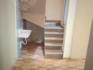 Foto 17 de SE VENDE PROPIEDAD COMO NUEVA. TOTALMENTE REMODELADA Y FRENTE A PARQUE