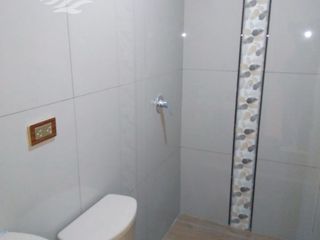 Foto 14 de SE VENDE PROPIEDAD COMO NUEVA. TOTALMENTE REMODELADA Y FRENTE A PARQUE