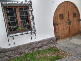 Alquilo Amplia y Cómoda Casa en San Isidro