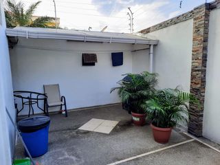 Foto 5 de Departamento en Alquiler Amoblado en  Los Ceibos, Colinas de los Ceibos