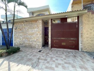Foto 1 de En venta casa de 3 dormitorios en San Felipe Norte de Guayaquil