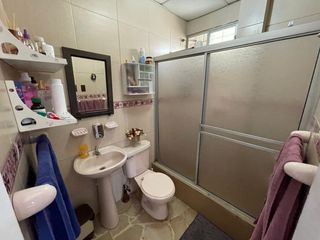 Foto 12 de En venta casa de 3 dormitorios en San Felipe Norte de Guayaquil