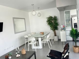 VENDO CASA EN 2DA FILA, CONDOMINIO DE PLAYA LAS GRAMAS (PUERTO VIEJO)