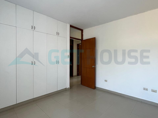 SE VENDE AMPLIO DEPARTAMENTO DE 140 M2 CON ESTACIONAMIENTO| URB. MIRAFLORES, CASTILLA, PIURA