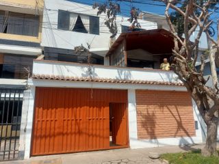 Se Vende Casa Como Terreno Urbanizacion Los  Cedros De Villa Chorrillos