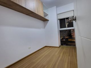 EN VENTA DEPARTEMENTO DE TRES HABITACIONES +  ESTACIONAMIENTO