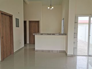 Foto 3 de Casa de venta en la Urbanización Las Delicias, 3 dormitorios