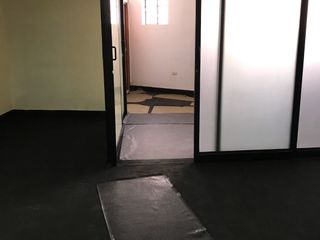Foto 5 de Local Comercial con oficinas, Cerca al Centro comercial Las Malvinas, ideal MYPE