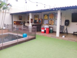 Casa con piscina en venta Via a la Costa - Guayaquil