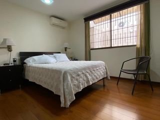 Foto 4 de EN VENTA HERMOSA CASA DE 2 PLANTAS - SAN EDUARDO II