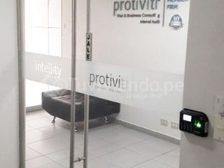 Foto 5 de Oficina en Venta con excelente ubicacion en el Centro Financiero de San Isidro, frente a parque y a media cuadra de Javier Prado