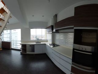 Foto 7 de Vendo amplio Penthouse - Duplex - Urb. Las Quintanas Trujillo La Libertad