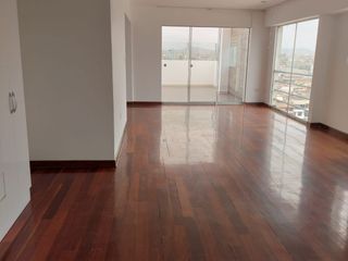 Foto 1 de Vendo amplio Penthouse - Duplex - Urb. Las Quintanas Trujillo La Libertad