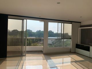 Se Renta Apartamento Duplex en Pinares Alto