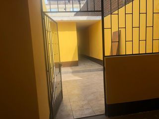 Foto 6 de LOCAL/TALLER /NEGOCIO ZARATE/ SANTA LUISA 571/AZCARRUNZ/200M2/12 AMBIENTES/SJL