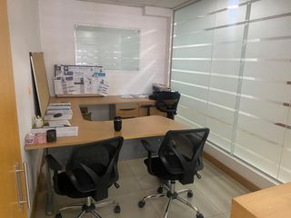 Foto 15 de Oficina de 647 m2 amoblada en Renta en Av. Amazonas y Naciones Unidas