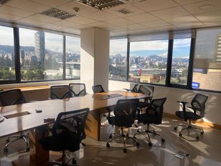 Foto 12 de Oficina de 647 m2 amoblada en Renta en Av. Amazonas y Naciones Unidas