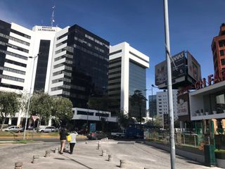 Foto 1 de Oficina de 647 m2 amoblada en Renta en Av. Amazonas y Naciones Unidas