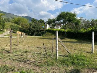 Venta de lote en Tablones, Palmira, cerca a la principal con todos los servicios