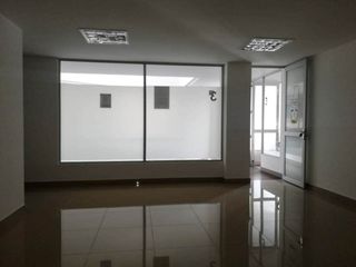 Foto 4 de Consultorio en arriendo en Los Alpes