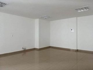 Foto 8 de Consultorio en arriendo en Los Alpes